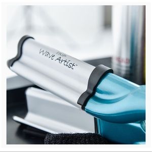 NWOT Bedhead beach waves curling iron